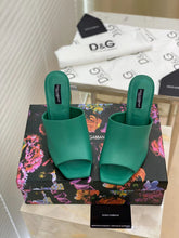 Load image into Gallery viewer, Dolce &amp; Gabbana Patent Leather Mule
