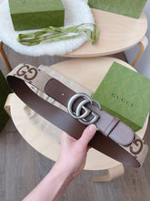 Load image into Gallery viewer, Gucci Leather Belt
