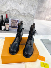 Load image into Gallery viewer, Louis Vuitton Metropolis Flat Ranger Boots
