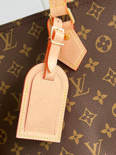 Load image into Gallery viewer, Louis Vuitton All In MM Bag
