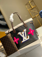 Load image into Gallery viewer, Louis Vuitton Neverfull MM Bag
