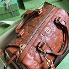 Load image into Gallery viewer, Gucci GG Matelasse Leather Medium Bag
