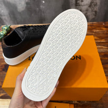 Load image into Gallery viewer, Louis Vuitton Resort Sneakers
