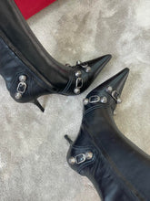 Load image into Gallery viewer, Balenciaga Cagole 90MM Boots
