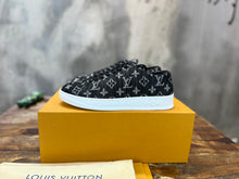 Load image into Gallery viewer, Louis Vuitton Resort Sneakers
