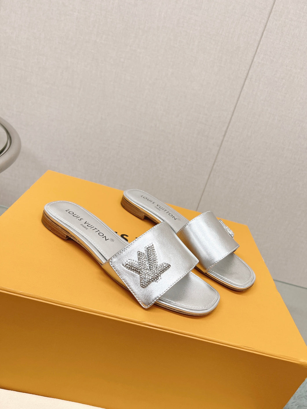 Louis Vuitton Shake Flat Mule