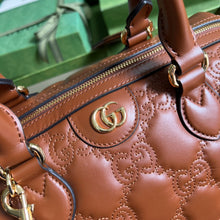 Load image into Gallery viewer, Gucci GG Matelasse Leather Medium Bag
