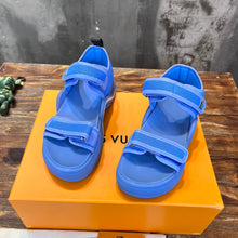 Load image into Gallery viewer, Louis Vuitton Archlight Flat Sandals
