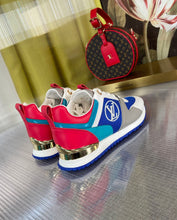 Load image into Gallery viewer, Louis Vuitton Run a way Sneakers
