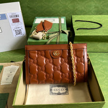 Load image into Gallery viewer, Gucci GG  Matelasse Leather Shoulder Bag
