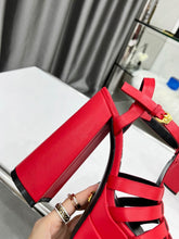 Load image into Gallery viewer, Versace La Medusa Platform Sandals
