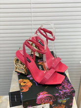 Load image into Gallery viewer, Dolce &amp; Gabbana Patent Leather Sandals
