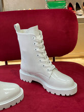 Load image into Gallery viewer, Louis Vuitton Territory Flat Ranger Boots
