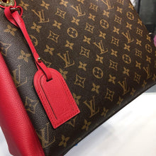 Load image into Gallery viewer, Louis Vuitton Surene MM Bag - LUXURY KLOZETT
