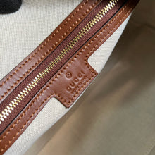 Load image into Gallery viewer, Gucci GG Matelasse Leather Medium Bag
