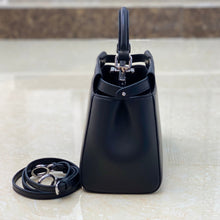 Load image into Gallery viewer, Fendi Peekaboo Mini Bag
