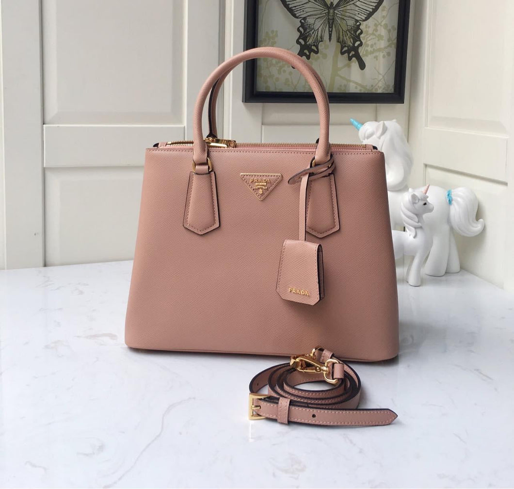 Prada Galleria Saffiano leather Medium  bag
