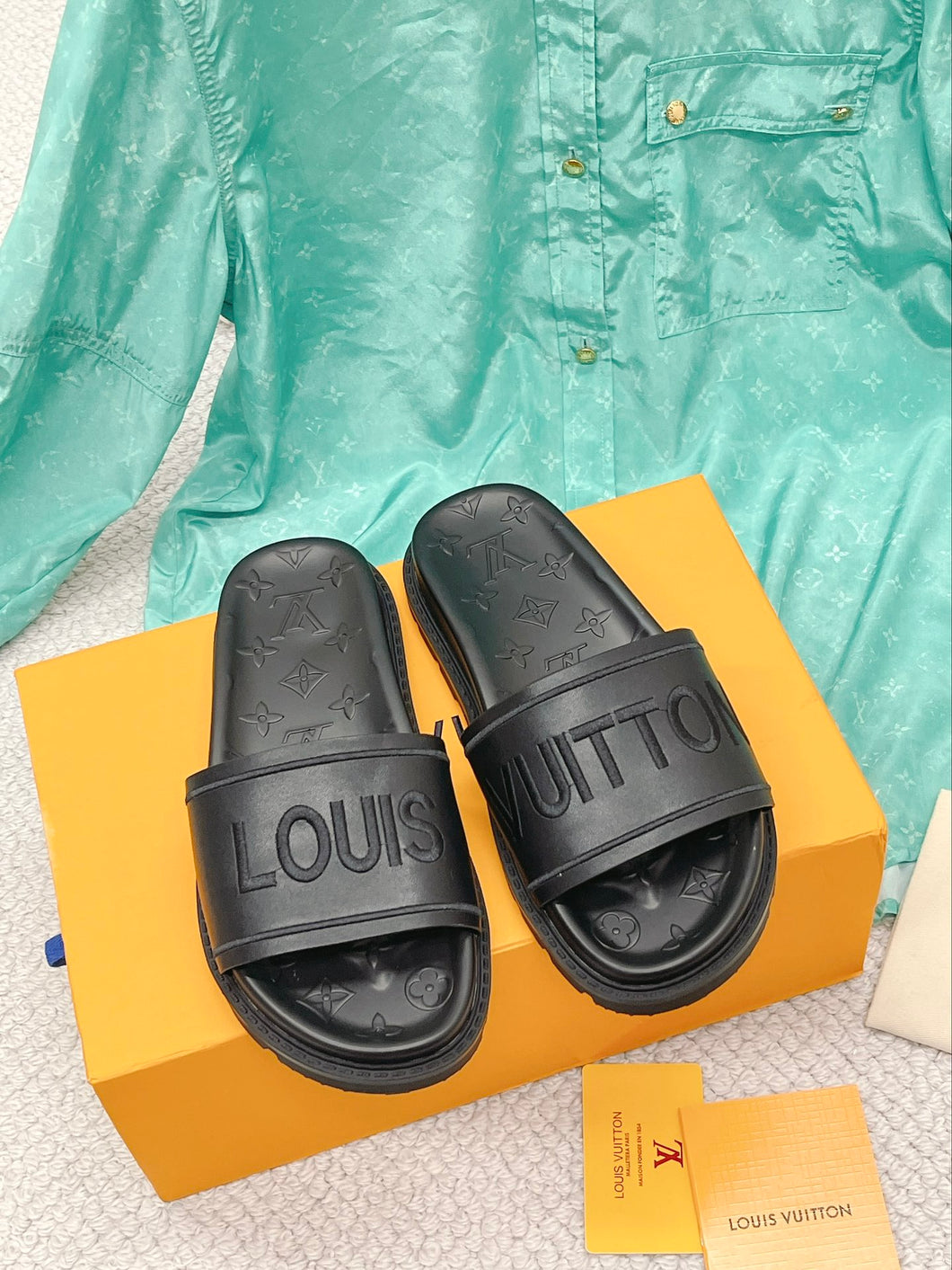 Louis Vuitton Men Slides