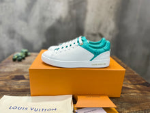 Load image into Gallery viewer, Louis Vuitton Frontrow Sneakers
