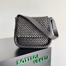 Load image into Gallery viewer, Bottega Veneta Cobble Shoulder Bag
