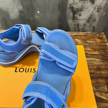 Load image into Gallery viewer, Louis Vuitton Archlight Flat Sandals
