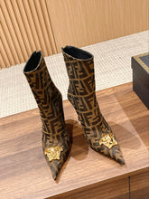 Load image into Gallery viewer, Fendi Fendace Boots
