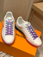 Load image into Gallery viewer, Louis Vuitton Luxembourg  Samothrace Sneakers
