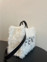Load image into Gallery viewer, Fendi Sunshine Shopper Large Bag
