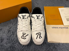 Load image into Gallery viewer, Louis Vuitton Trainer Sneakers
