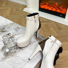 Load image into Gallery viewer, Louis Vuitton Ankle Boot
