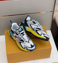 Load image into Gallery viewer, Louis Vuitton Runner Tatic Sneakers
