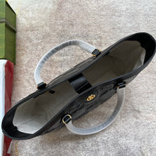 Load image into Gallery viewer, Gucci GG Matelasse Leather Medium Tote Bag
