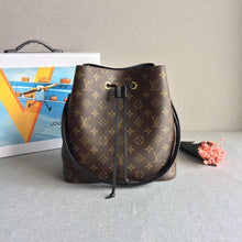 Load image into Gallery viewer, Louis Vuitton NeoNoe MM Bag
