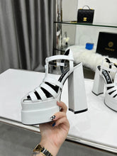 Load image into Gallery viewer, Versace La Medusa Platform Sandals
