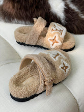 Load image into Gallery viewer, Louis Vuitton Paseo Flat Comfort  Mule
