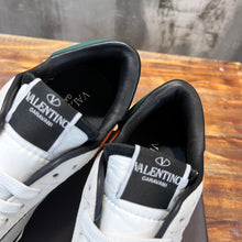 Load image into Gallery viewer, Valentino Netrunner Sneakers
