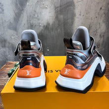 Load image into Gallery viewer, Louis Vuitton Archlight 2.0 Platform Sneakers
