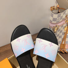 Load image into Gallery viewer, Louis Vuitton Lock it flat Mule
