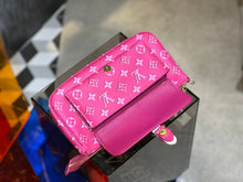 Load image into Gallery viewer, Louis Vuitton Maxi Multi-Pochette Bag
