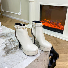 Load image into Gallery viewer, Louis Vuitton Ankle Boot
