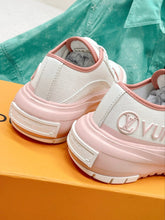 Load image into Gallery viewer, Louis Vuitton Squad Sneakers

