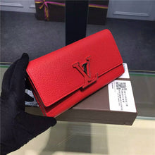 Load image into Gallery viewer, Louis Vuitton Capucines Wallet
