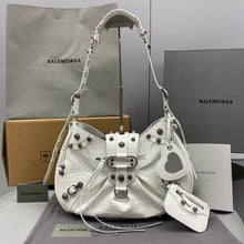 Load image into Gallery viewer, Balenciaga Le Cagole Medium Bag
