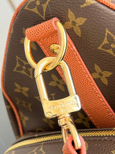 Load image into Gallery viewer, Louis Vuitton Keepall Trio Pocket Bag

