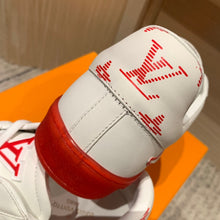 Load image into Gallery viewer, Louis Vuitton Luxembourg  Samothrace Sneakers
