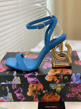 Load image into Gallery viewer, Dolce &amp; Gabbana Patent Leather Sandals

