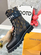 Load image into Gallery viewer, Louis Vuitton Territory Flat Ranger Boots
