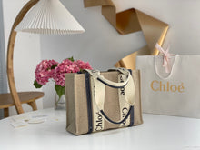 Load image into Gallery viewer, Chloe Medium Woody Bag
