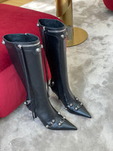 Load image into Gallery viewer, Balenciaga Cagole 90MM Boots
