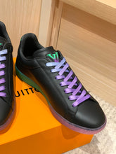 Load image into Gallery viewer, Louis Vuitton Luxembourg  Samothrace Sneakers
